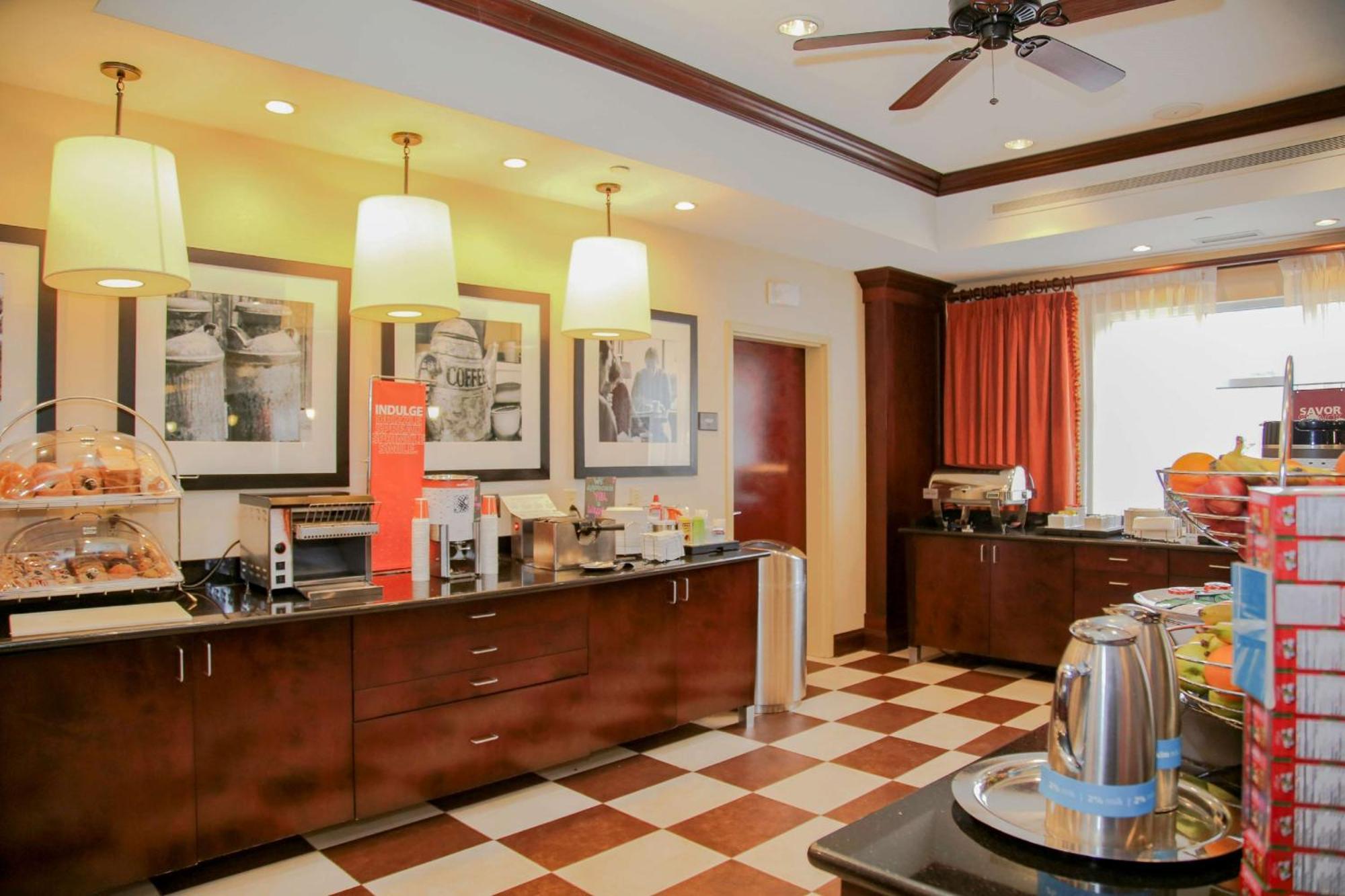 Hampton Inn Matamoras Екстер'єр фото