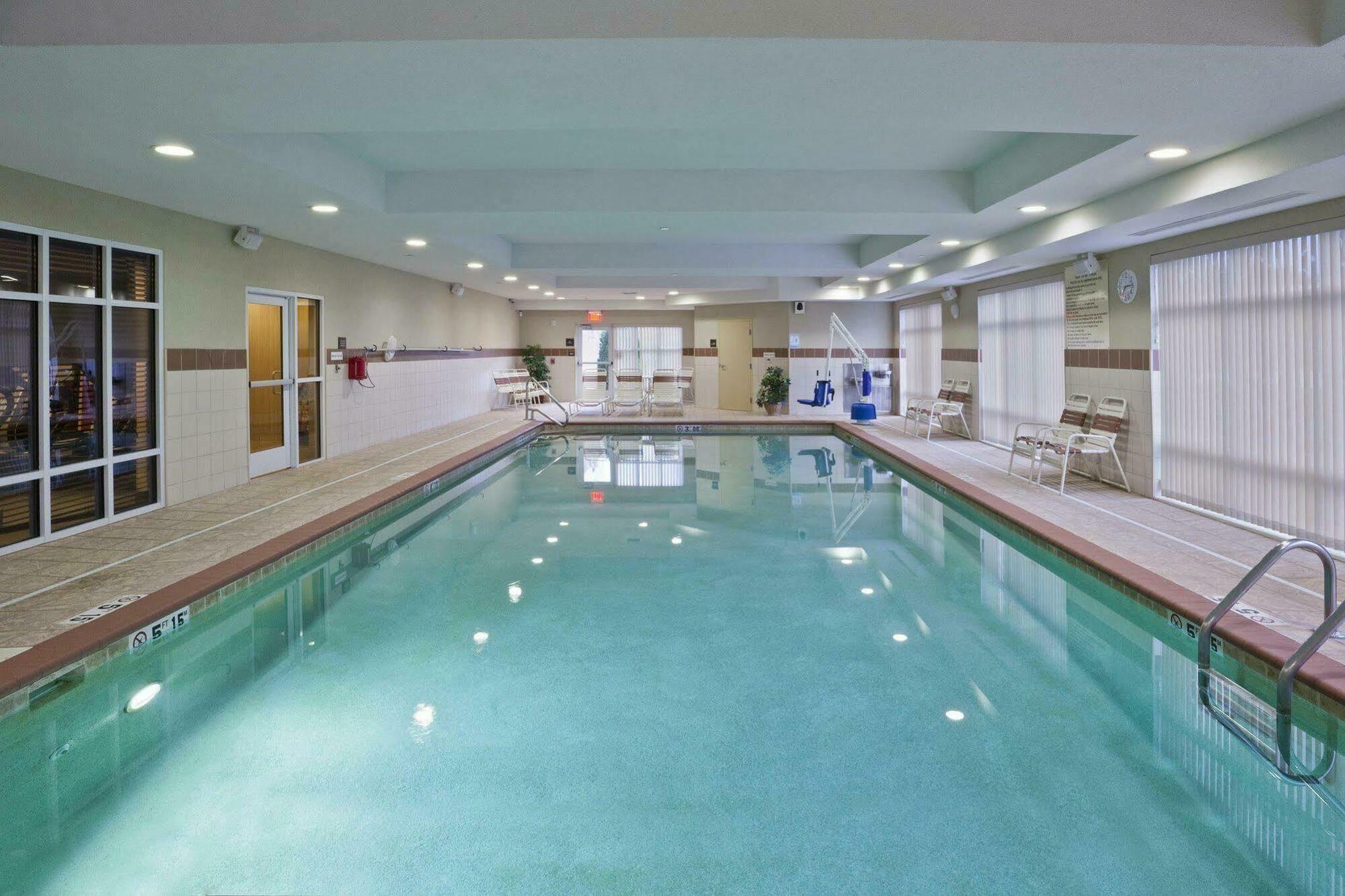 Hampton Inn Matamoras Екстер'єр фото